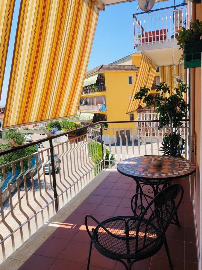 Via Solaro, Appartamento In Pieno Centro Formia Eksteriør bilde
